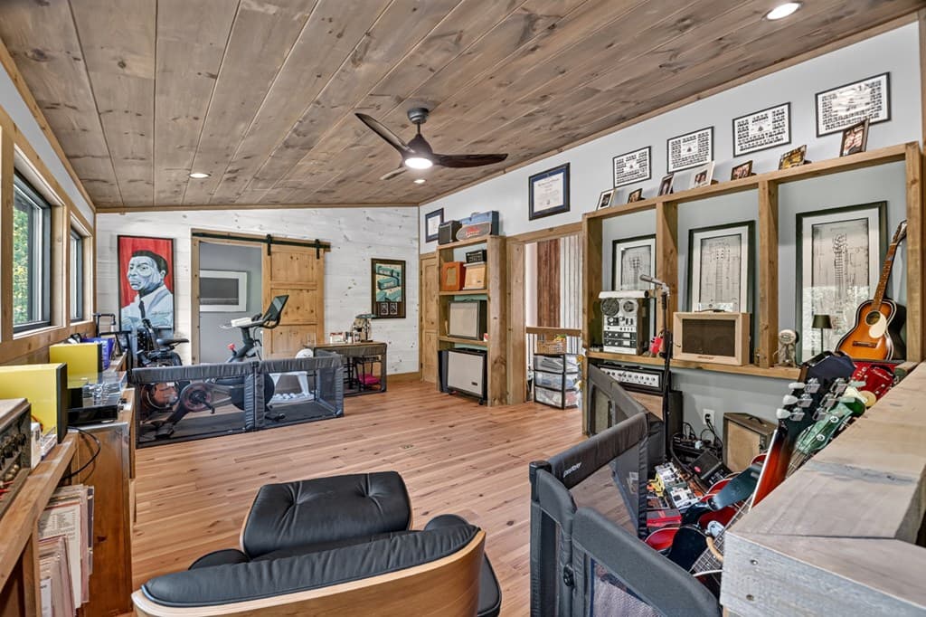 60 Hiles Hatch Road, Blue Ridge GA 30513 - Photo
