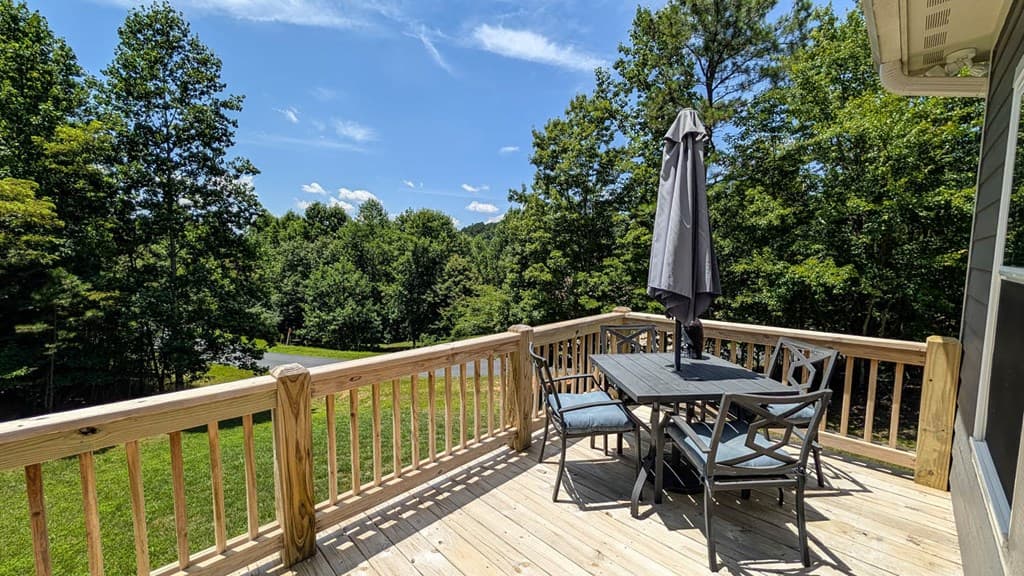 162 Barefoot Trail, Blairsville GA 30512 - Photo