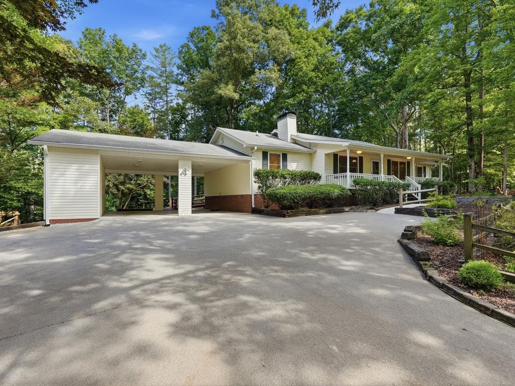 54 Choctaw Drive, Ellijay GA 30540 - Primary photo