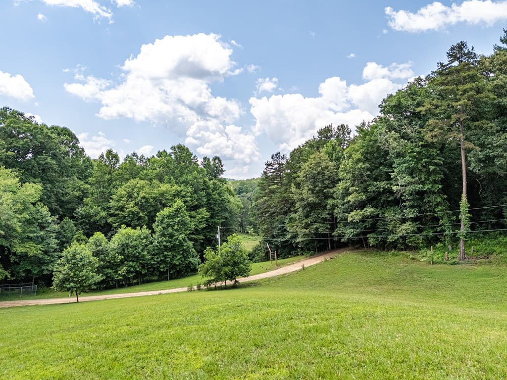 860 Holly Road, Murphy NC 28905 - Photo