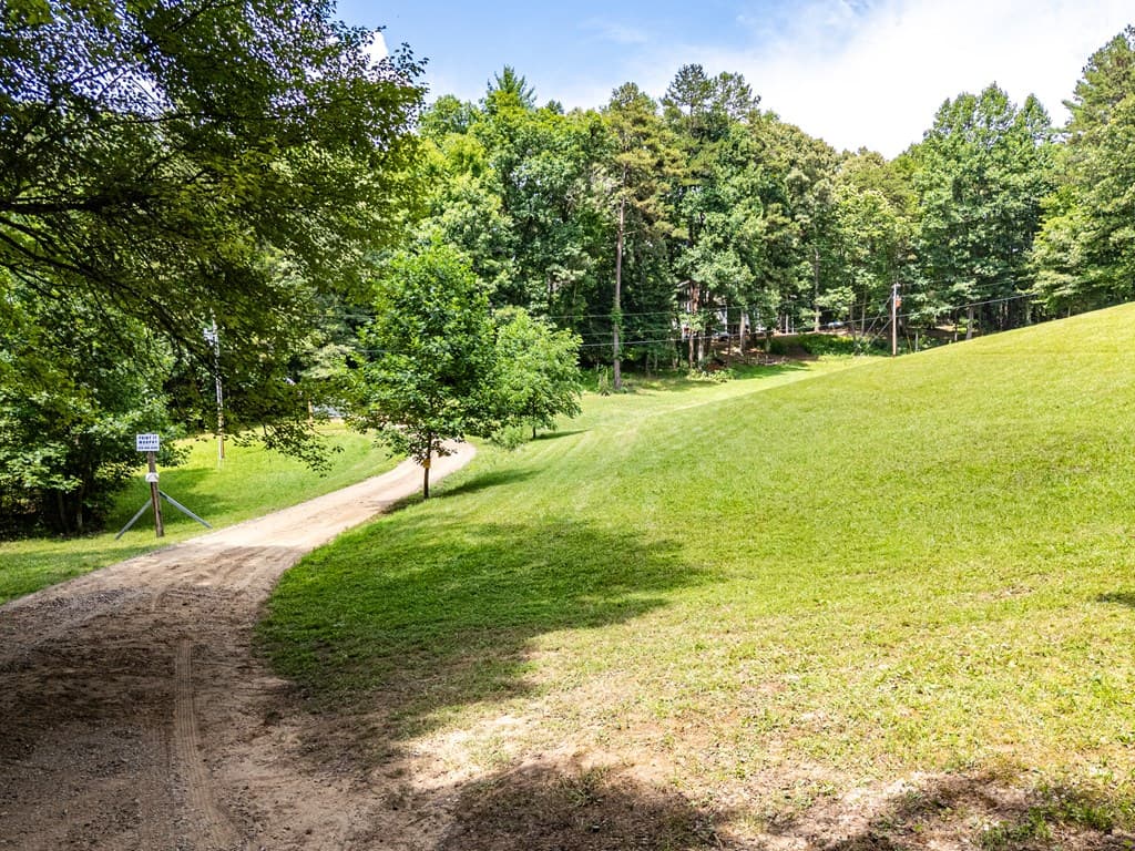 860 Holly Road, Murphy NC 28905 - Photo