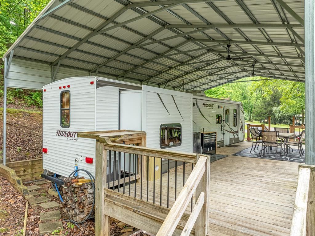 415 Peaceful Loop, Chatsworth GA 30705 - Primary photo