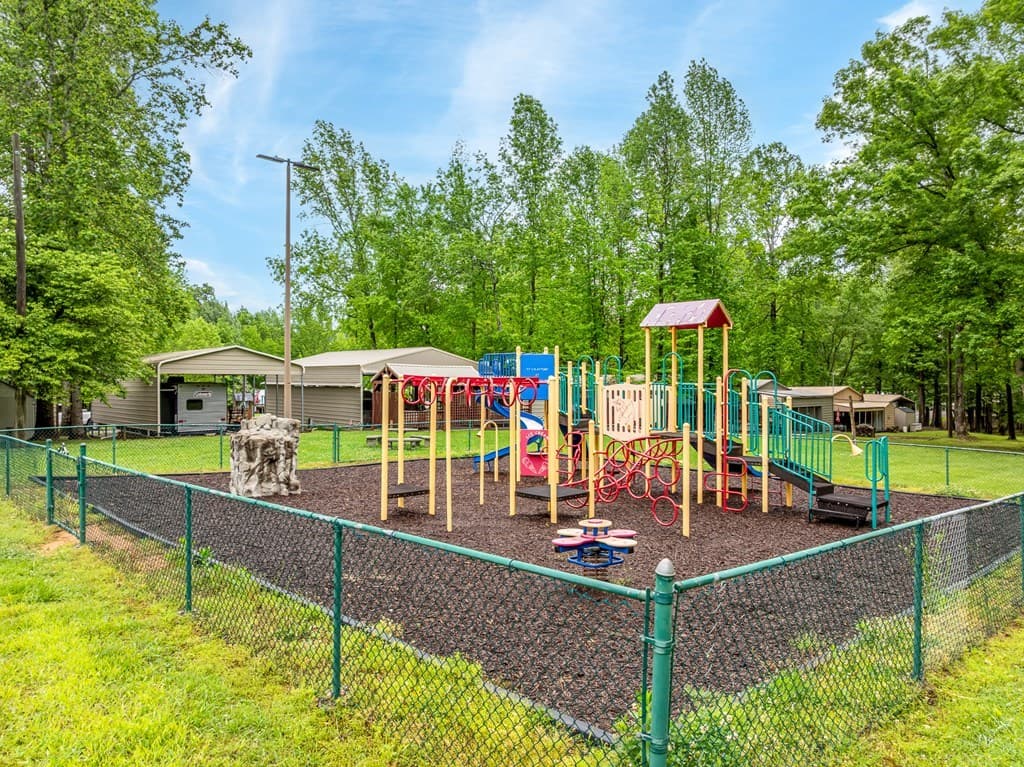 415 Peaceful Loop, Chatsworth GA 30705 - Photo