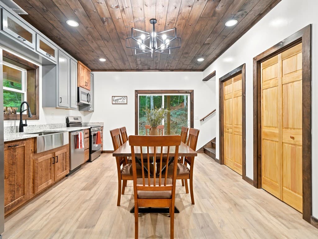 202 Jonquil Lane, Ellijay GA 30540 - Photo