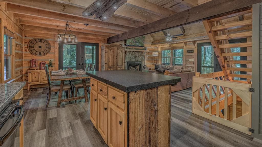 70 Stanley Creek Cross, Blue Ridge GA 30513 - Photo