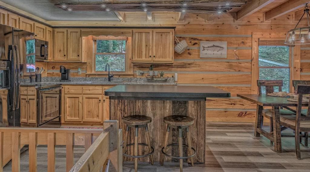 70 Stanley Creek Cross, Blue Ridge GA 30513 - Photo