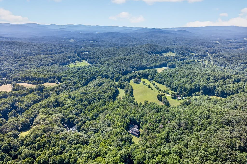 408 Mountain Creek Way, Ellijay GA 30536 - Photo