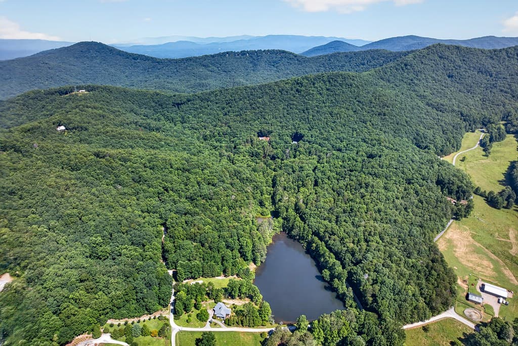 408 Mountain Creek Way, Ellijay GA 30536 - Photo