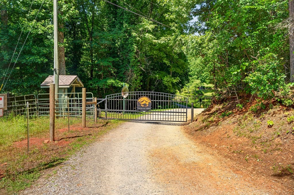 408 Mountain Creek Way, Ellijay GA 30536 - Photo