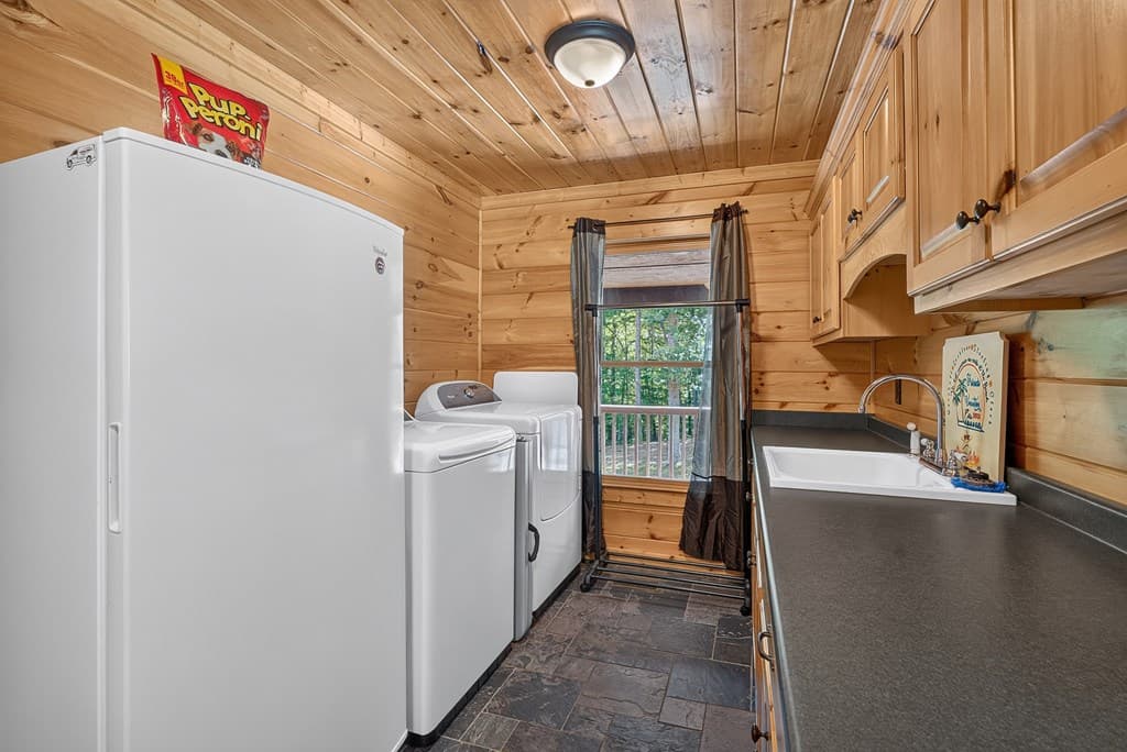 408 Mountain Creek Way, Ellijay GA 30536 - Photo