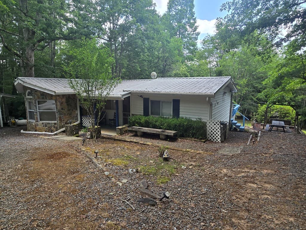 64 Green Oak Road, Warne NC 28909 - Photo