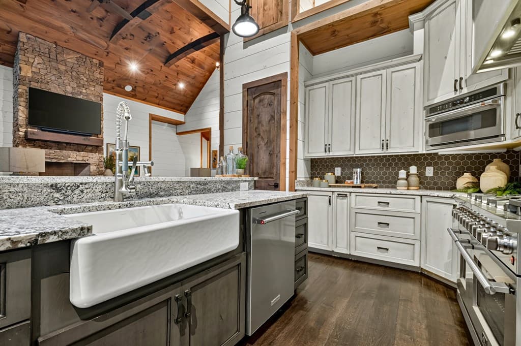 66 Rome Point, Blue Ridge GA 30513 - Photo