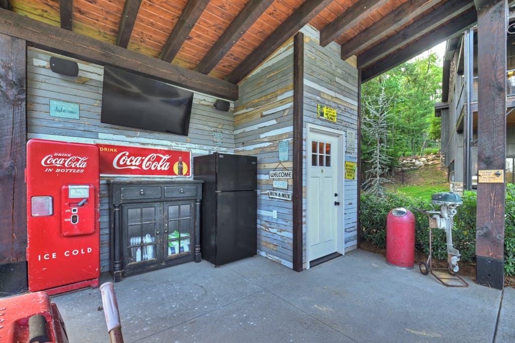66 Rome Point, Blue Ridge GA 30513 - Photo