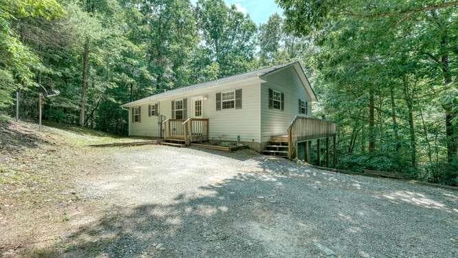 151 Laurel Springs Drive, Murphy NC 28906 - Primary photo