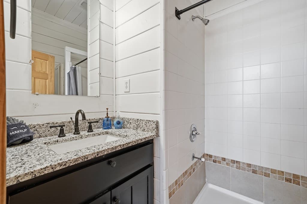 21-235 Riverview Circle, Blue Ridge GA 30513 - Photo