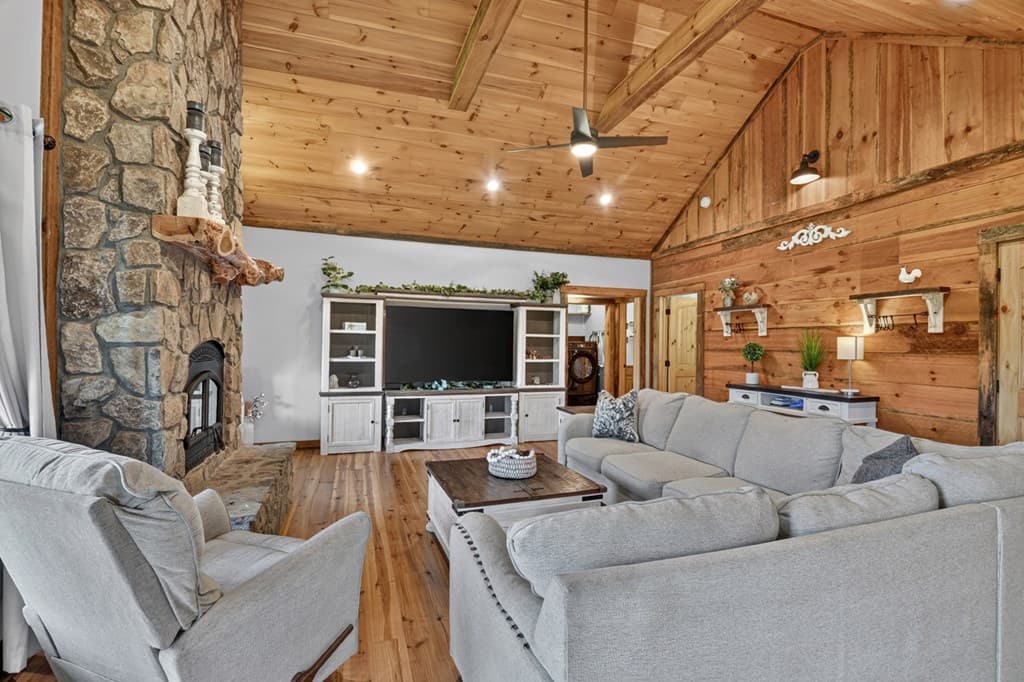 777 Hamby Road, Blue Ridge GA 30513 - Photo