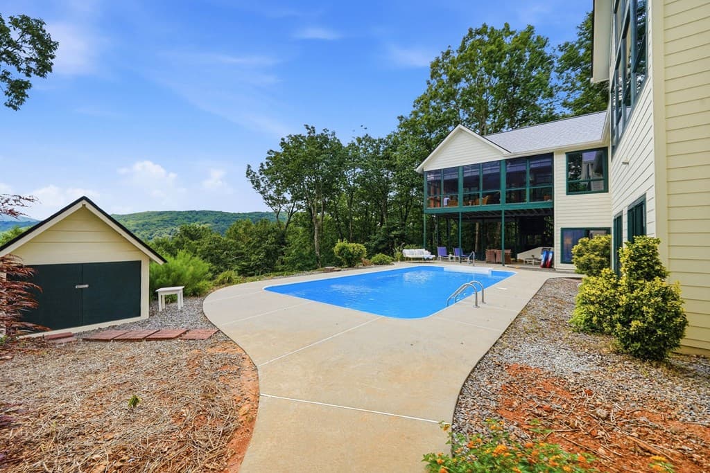 714 Clearview Drive, Talking Rock GA 30175 - Photo