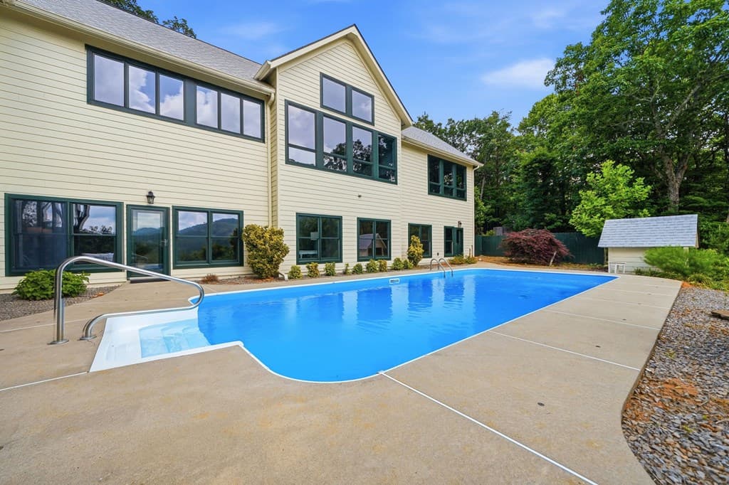 714 Clearview Drive, Talking Rock GA 30175 - Photo