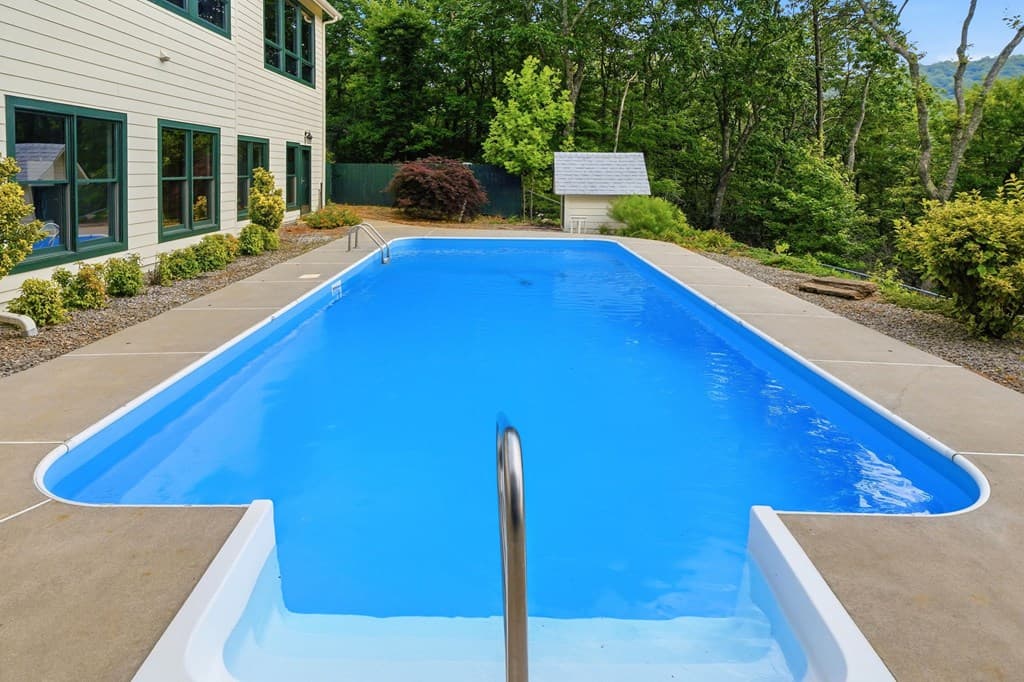 714 Clearview Drive, Talking Rock GA 30175 - Photo