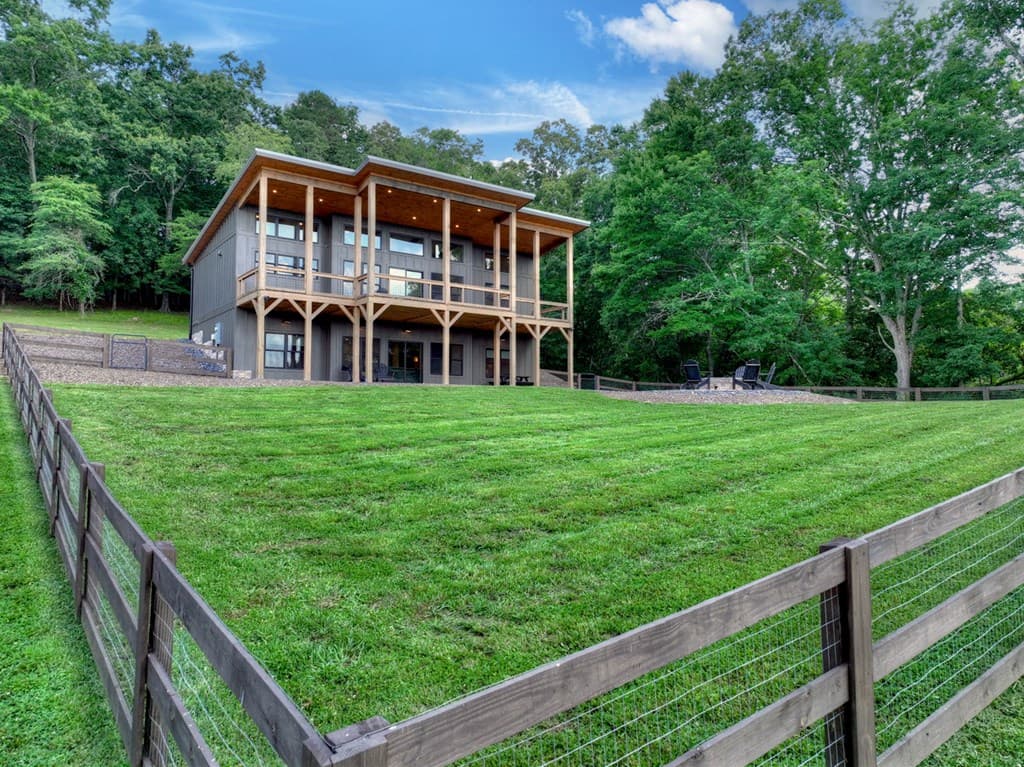 246 Bearden Farm Overlook, Blue Ridge GA 30513 - Photo