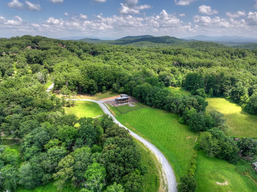 246 Bearden Farm Overlook, Blue Ridge GA 30513 - Photo