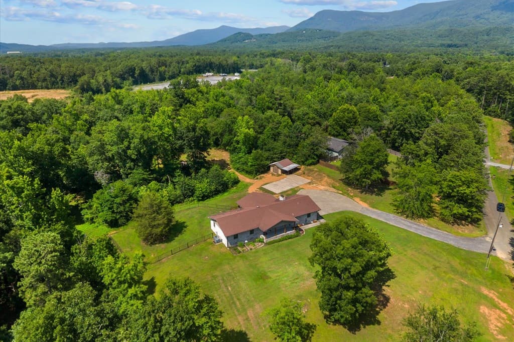 253 Love Drive, Chatsworth GA 30705 - Photo