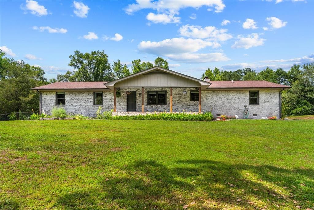 253 Love Drive, Chatsworth GA 30705 - Primary photo