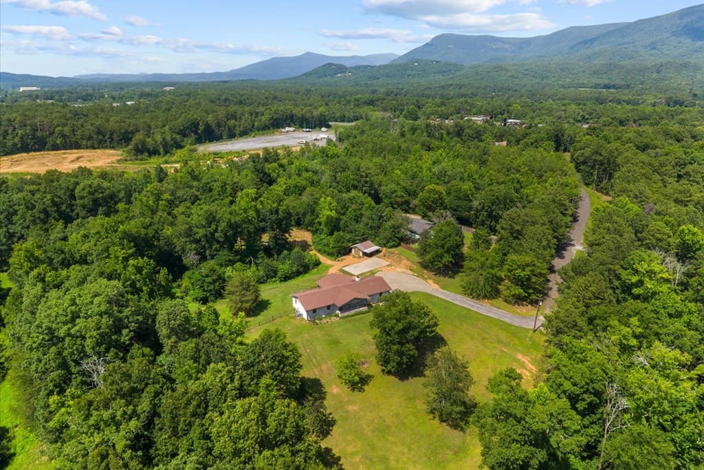 253 Love Drive, Chatsworth GA 30705 - Photo