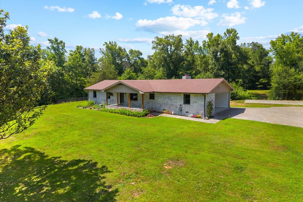 253 Love Drive, Chatsworth GA 30705 - Photo
