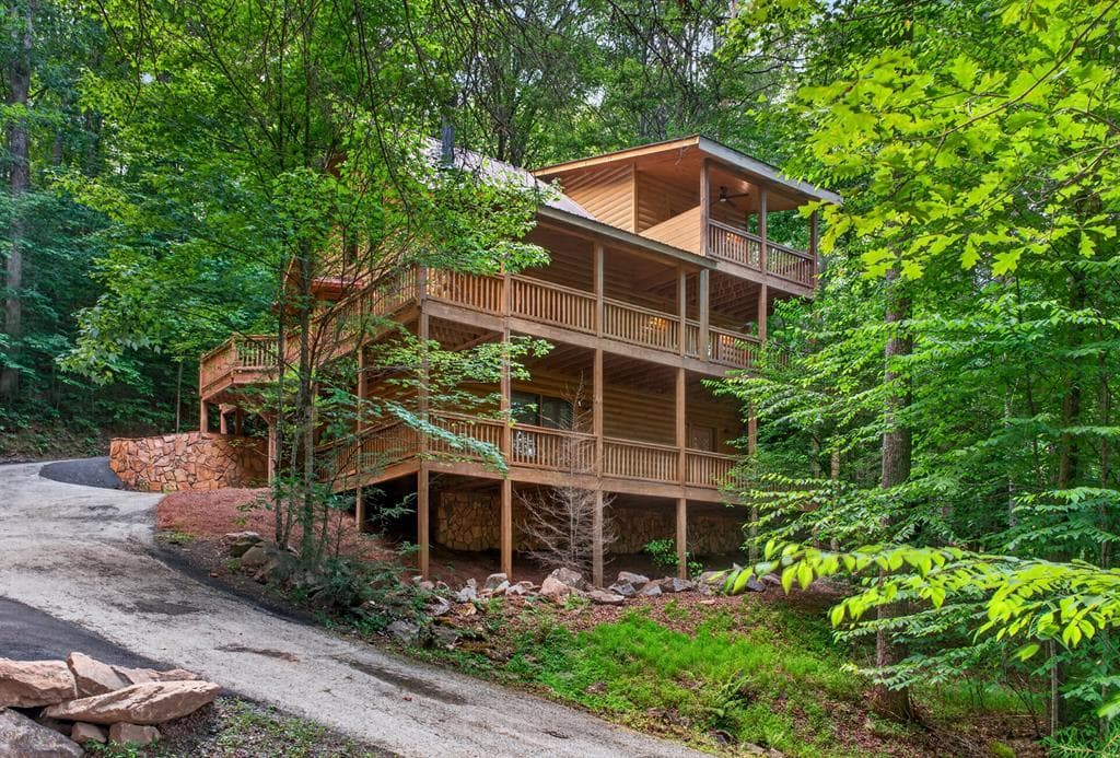 357 Hemlock Trail, Blue Ridge GA 30513 - Photo