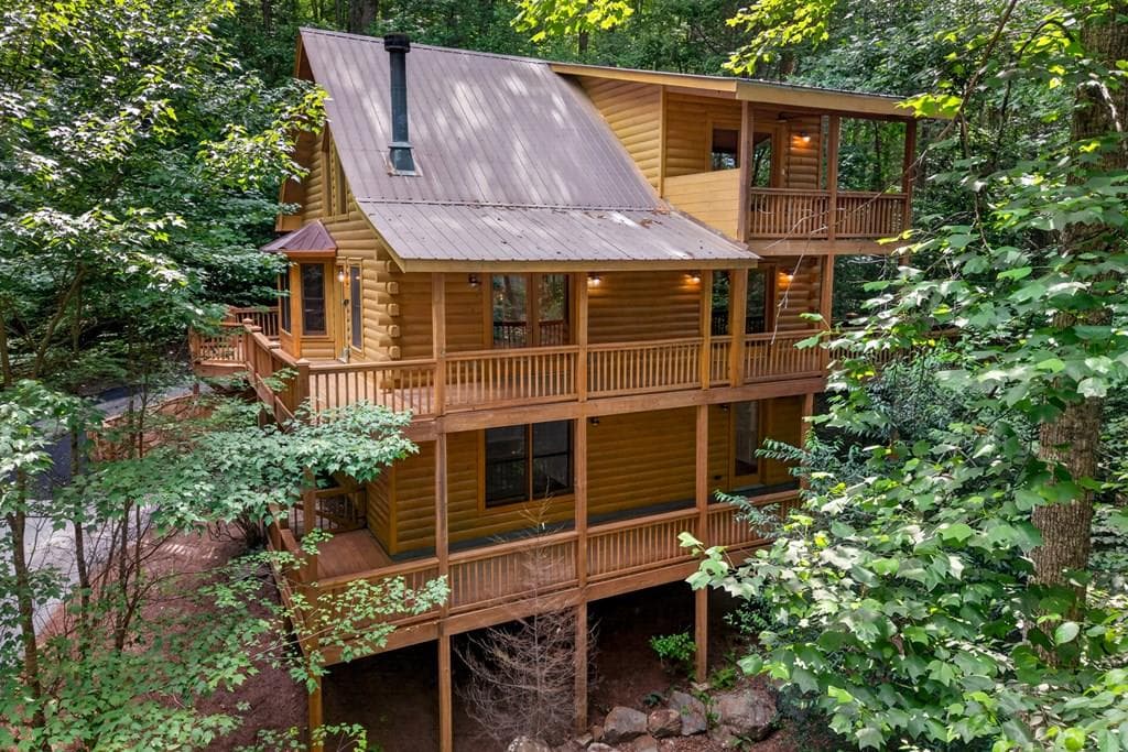 357 Hemlock Trail, Blue Ridge GA 30513 - Primary photo