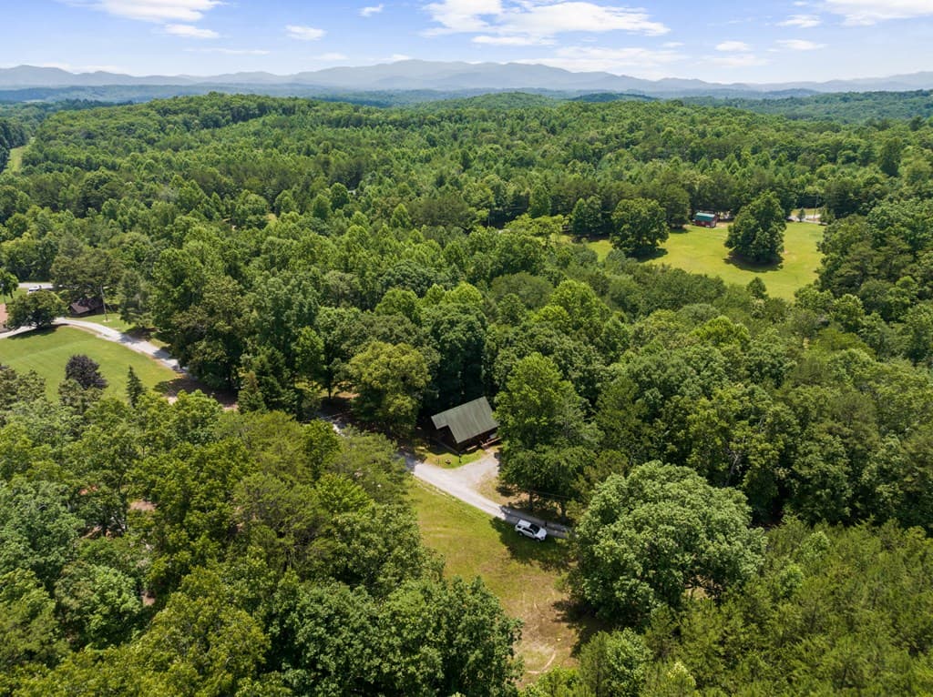 135 The Builders Hill, Morganton GA 30560 - Photo