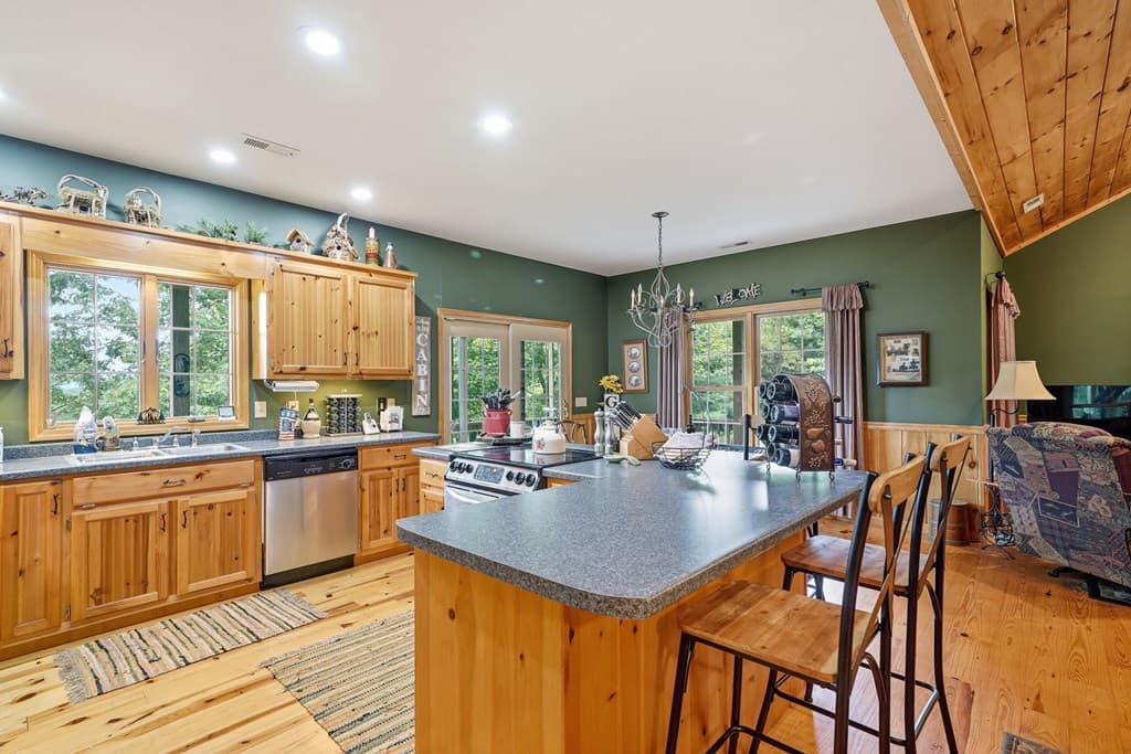 51 Hightower Trail, Hiawassee GA 30546 - Photo