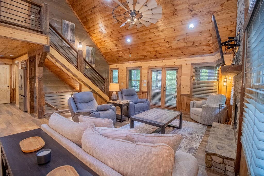 142 Timber Ridge Road, Blue Ridge GA 30513 - Photo