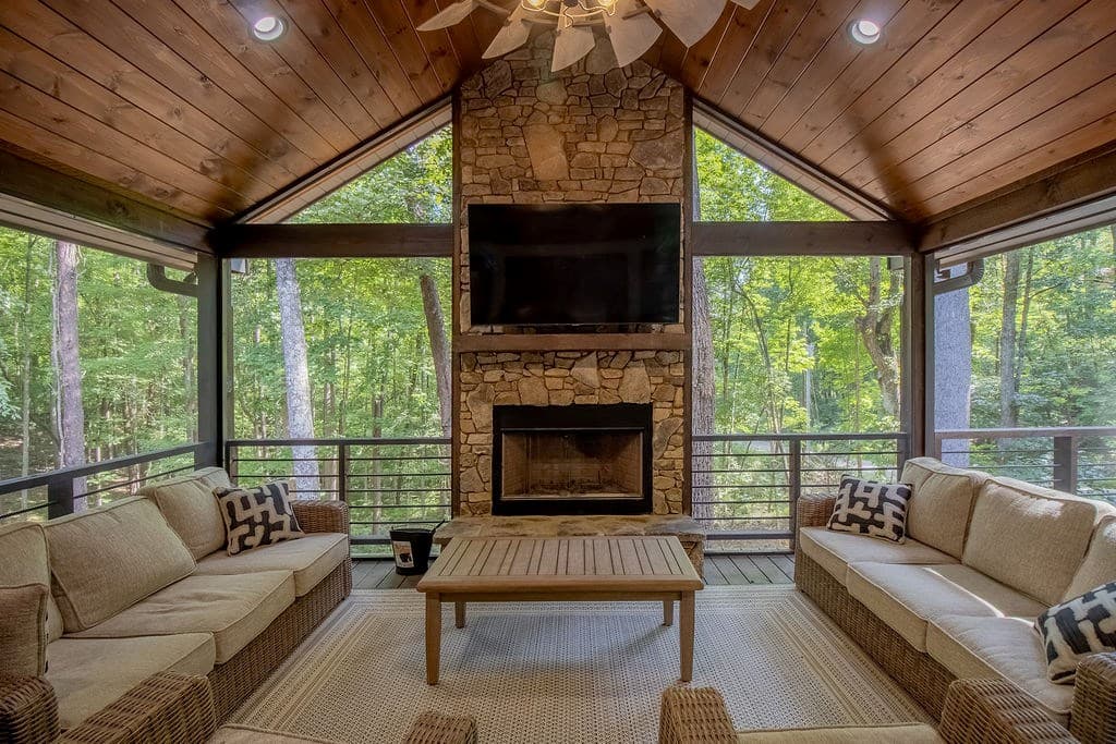 142 Timber Ridge Road, Blue Ridge GA 30513 - Photo