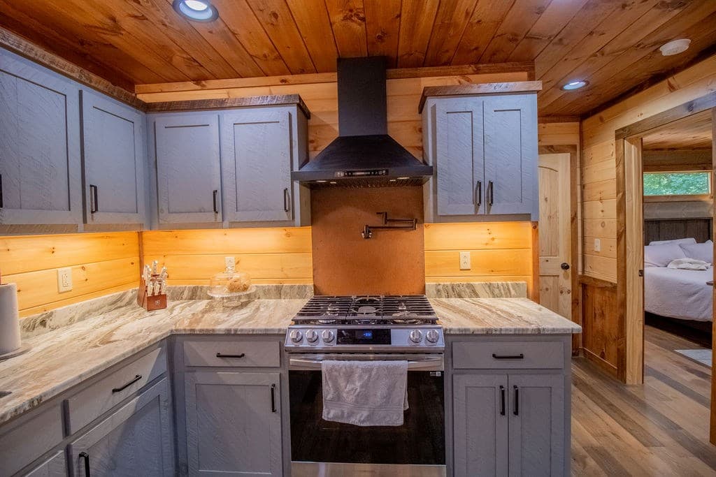 142 Timber Ridge Road, Blue Ridge GA 30513 - Photo
