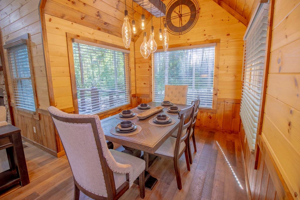 142 Timber Ridge Road, Blue Ridge GA 30513 - Photo