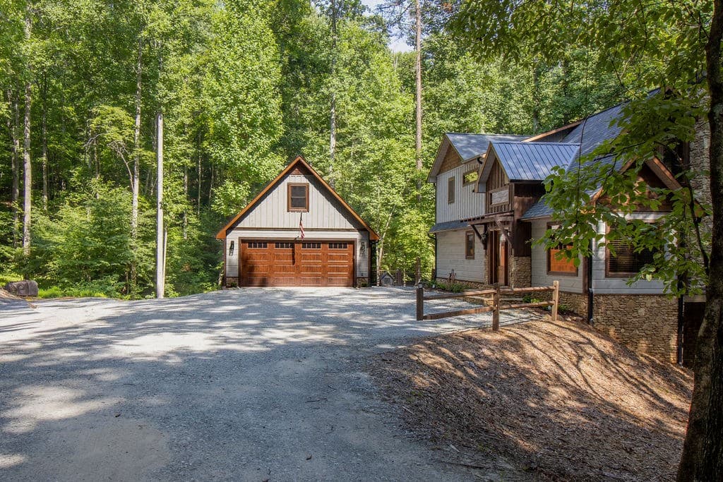 142 Timber Ridge Road, Blue Ridge GA 30513 - Photo