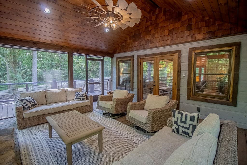 142 Timber Ridge Road, Blue Ridge GA 30513 - Photo