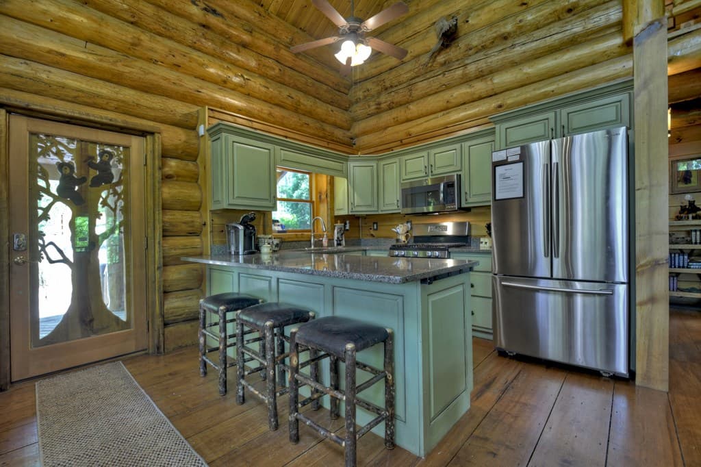 536 Lakeview Road, Blue Ridge GA 30513 - Photo