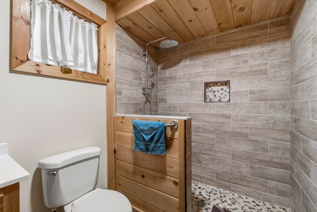 215 Dunn Mill Creek Road, Blue Ridge GA 30513 - Photo