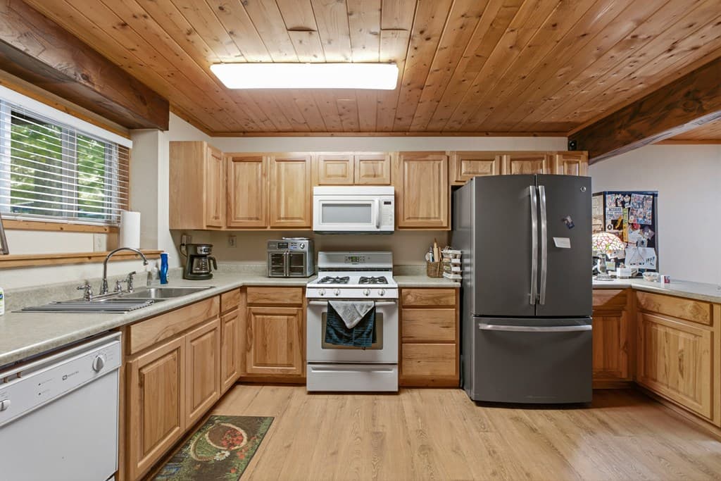 215 Dunn Mill Creek Road, Blue Ridge GA 30513 - Photo