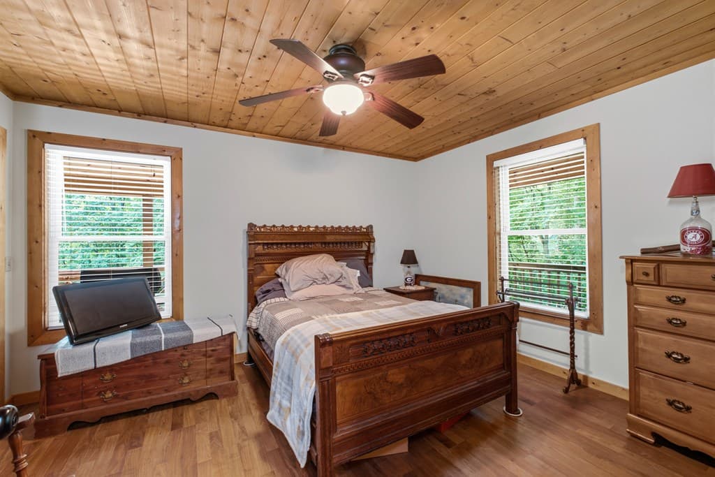 215 Dunn Mill Creek Road, Blue Ridge GA 30513 - Photo