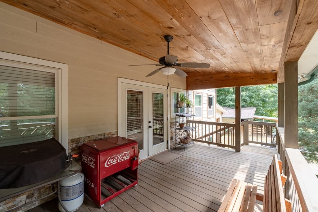 215 Dunn Mill Creek Road, Blue Ridge GA 30513 - Photo