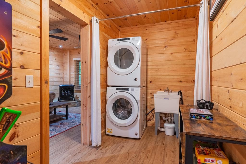 1480 Hidden Lake Drive, Ellijay GA 30540 - Photo