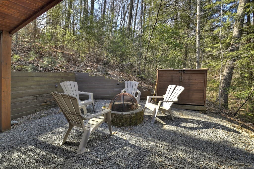 1480 Hidden Lake Drive, Ellijay GA 30540 - Photo