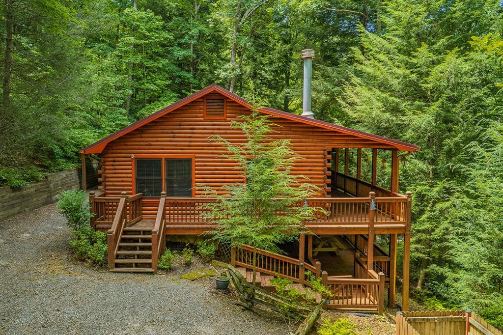 1480 Hidden Lake Drive, Ellijay GA 30540 - Photo