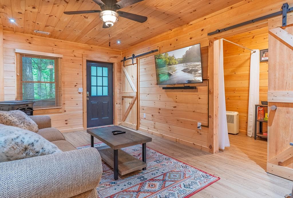 1480 Hidden Lake Drive, Ellijay GA 30540 - Photo