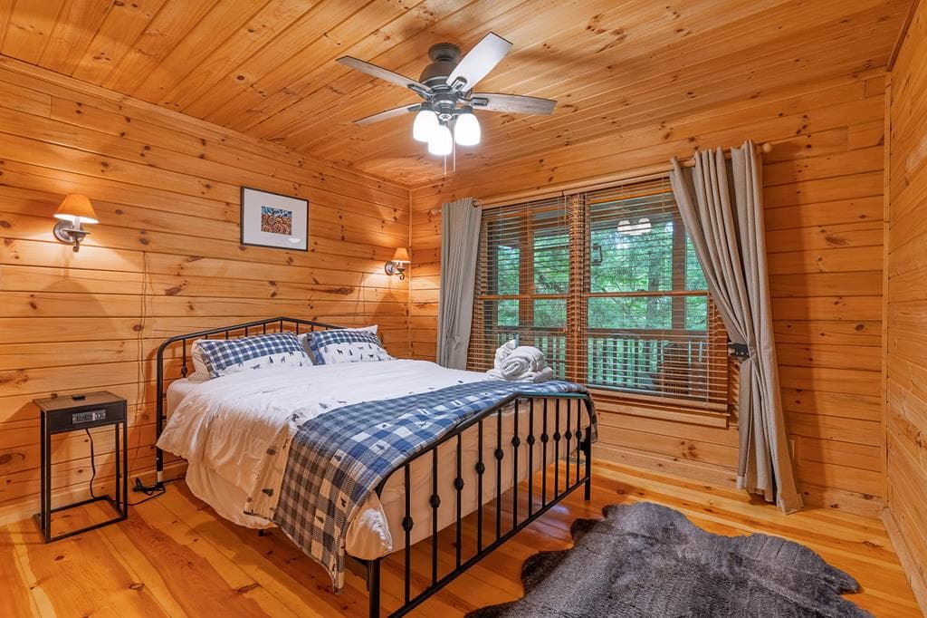 1480 Hidden Lake Drive, Ellijay GA 30540 - Photo