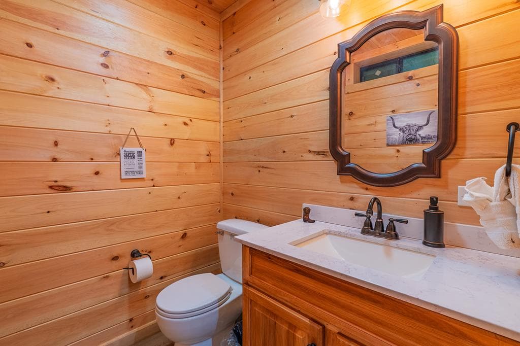 1480 Hidden Lake Drive, Ellijay GA 30540 - Photo